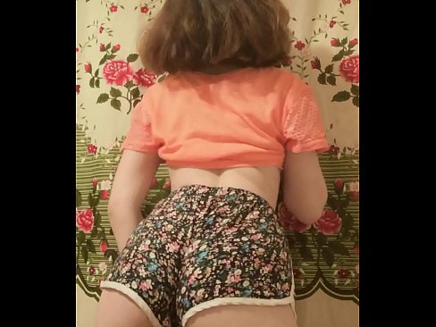 ❤️ 性感的年輕寶貝在相機上脫掉她的短褲 ☑ 超級色情 在色情 zh-tw.milfnut-net.ru ️❤